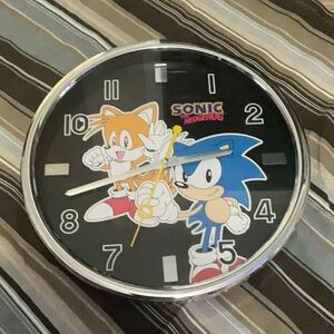 Sonic the Hedgehog Wall
Clock 
For Gifts or Decor